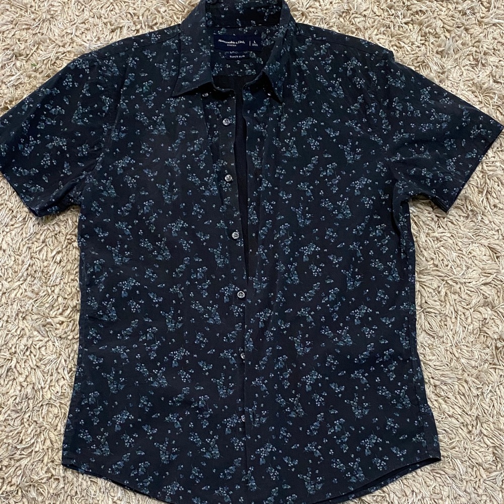 Abercrombie & Fitch Dark Blue Floral Button Down Shirt